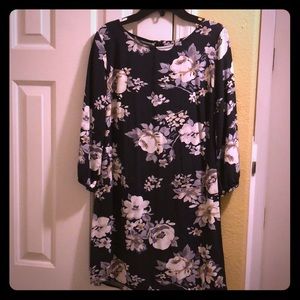 Old Navy floral shift dress